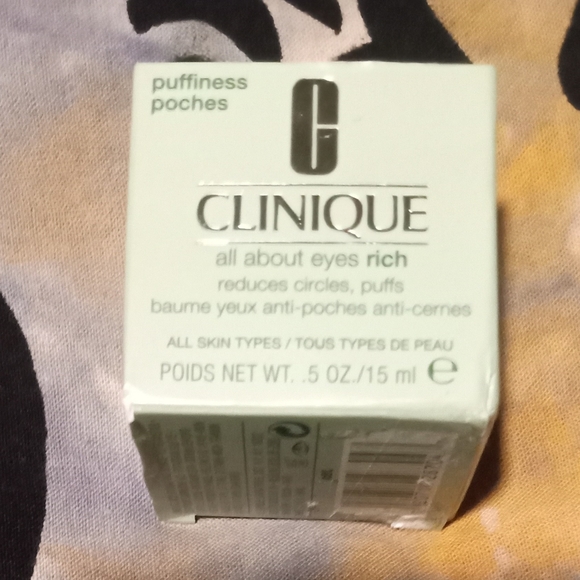 Clinique Skincare Trio - Picture 6 of 6